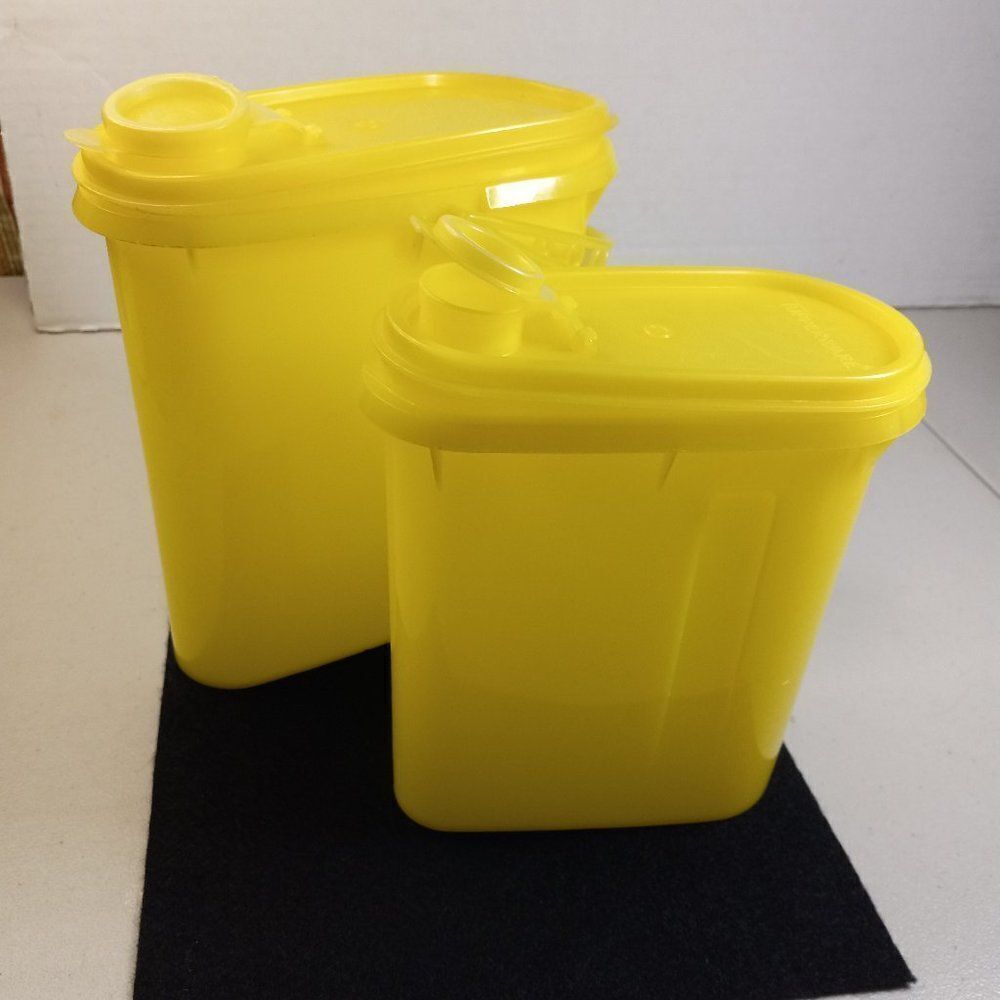 Vintage Tupperware Yellow Beverage Buddy 587 and 792